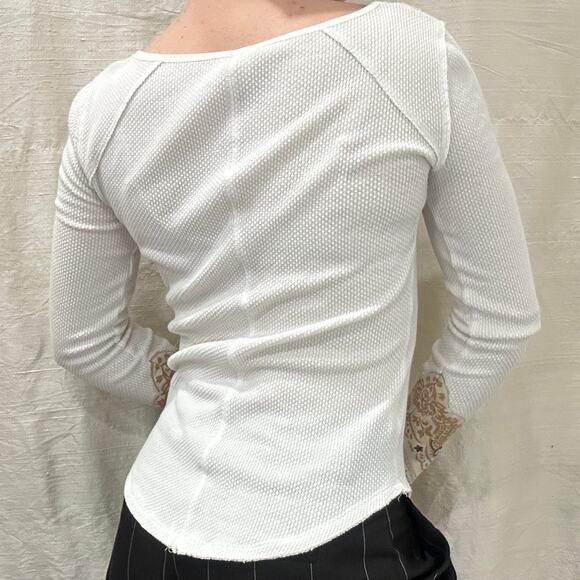 We the Free White Scoop Neck Waffle Knit Thermal Bandana Crochet Cuff Sz XS Boho - Picture 8 of 10